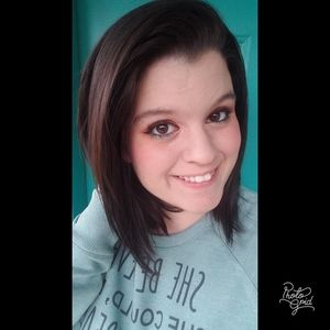 Meet your Posher, Bobbie